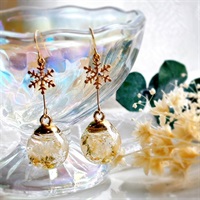 雪の結晶ピアス/イヤリング