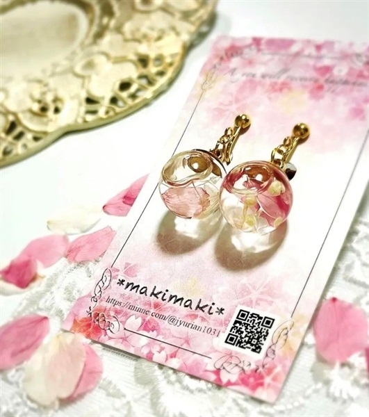 季節を愛でる、大人の桜ピアス／イヤリング(ネジ式イヤリング＋200円)