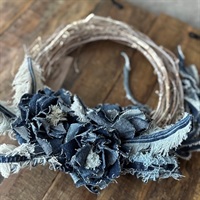 デニムフラワー壁掛けリース