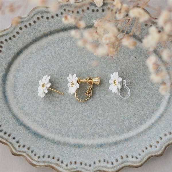 思い出の花ピアス／イヤリング(ピアス)