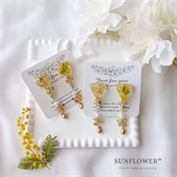 春待ちミモザとペリドットのピアス・イヤリング