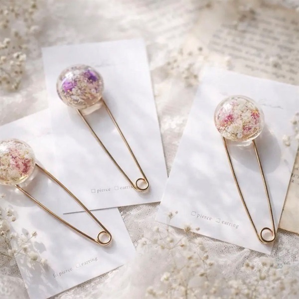 お花を閉じ込めた優しいストールピン