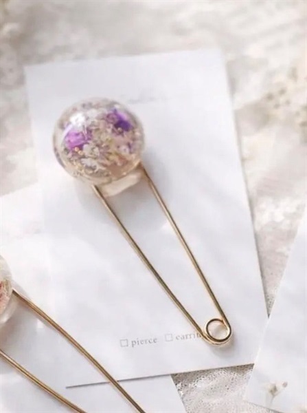 お花を閉じ込めた優しいストールピン(パープル)