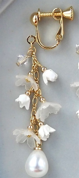 frill(イヤリング)