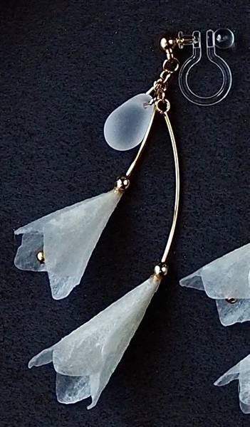 秘する花(イヤリング（ノンホールピアス）)