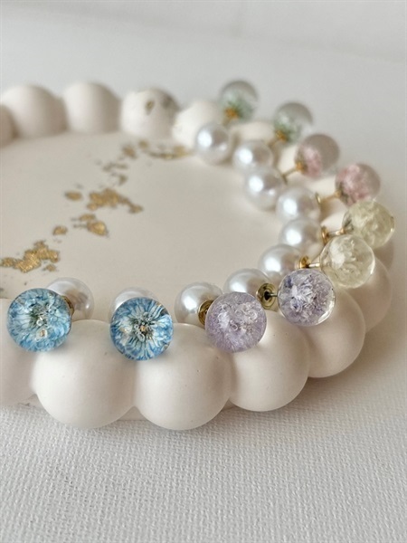 咲（えみ）–Emi– パールキャッチピアス｜かすみ草の一粒・2way(セレストブルー)