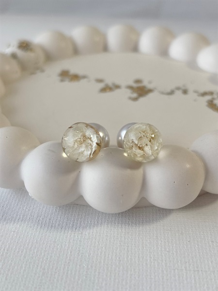 咲（えみ）–Emi– パールキャッチピアス｜かすみ草の一粒・2way(ミルクホワイト)