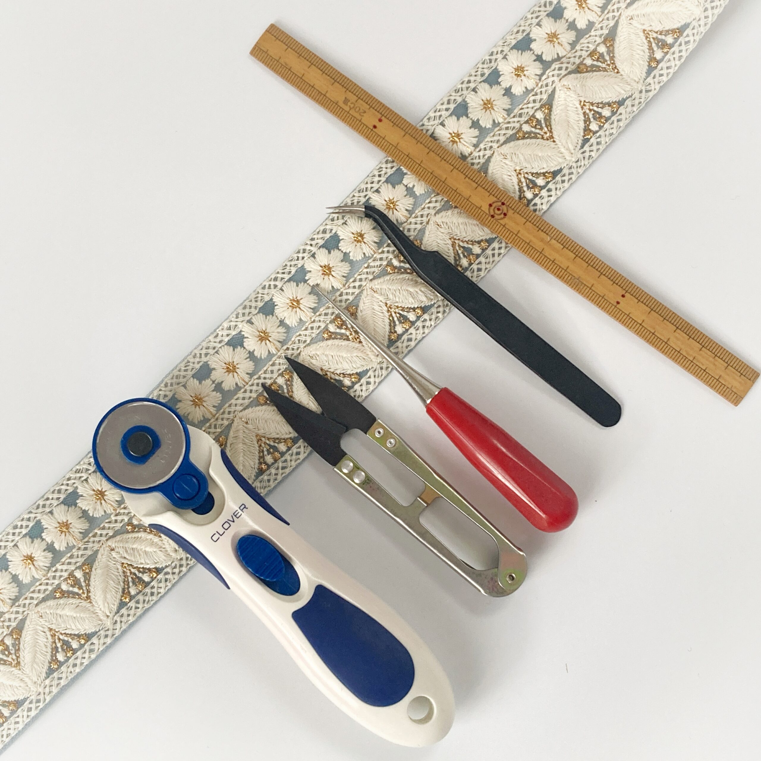 インド刺繍リボン